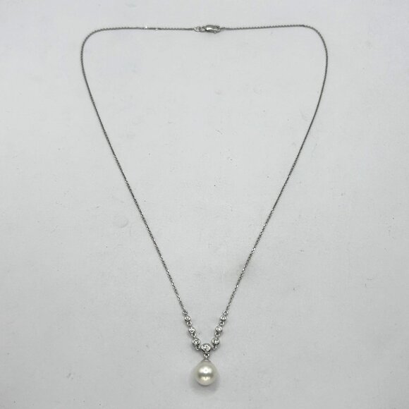 14k White Gold w Cultured Freshwater Pearl & .12ctw Diamond Bezel Set Necklace - Picture 3 of 7